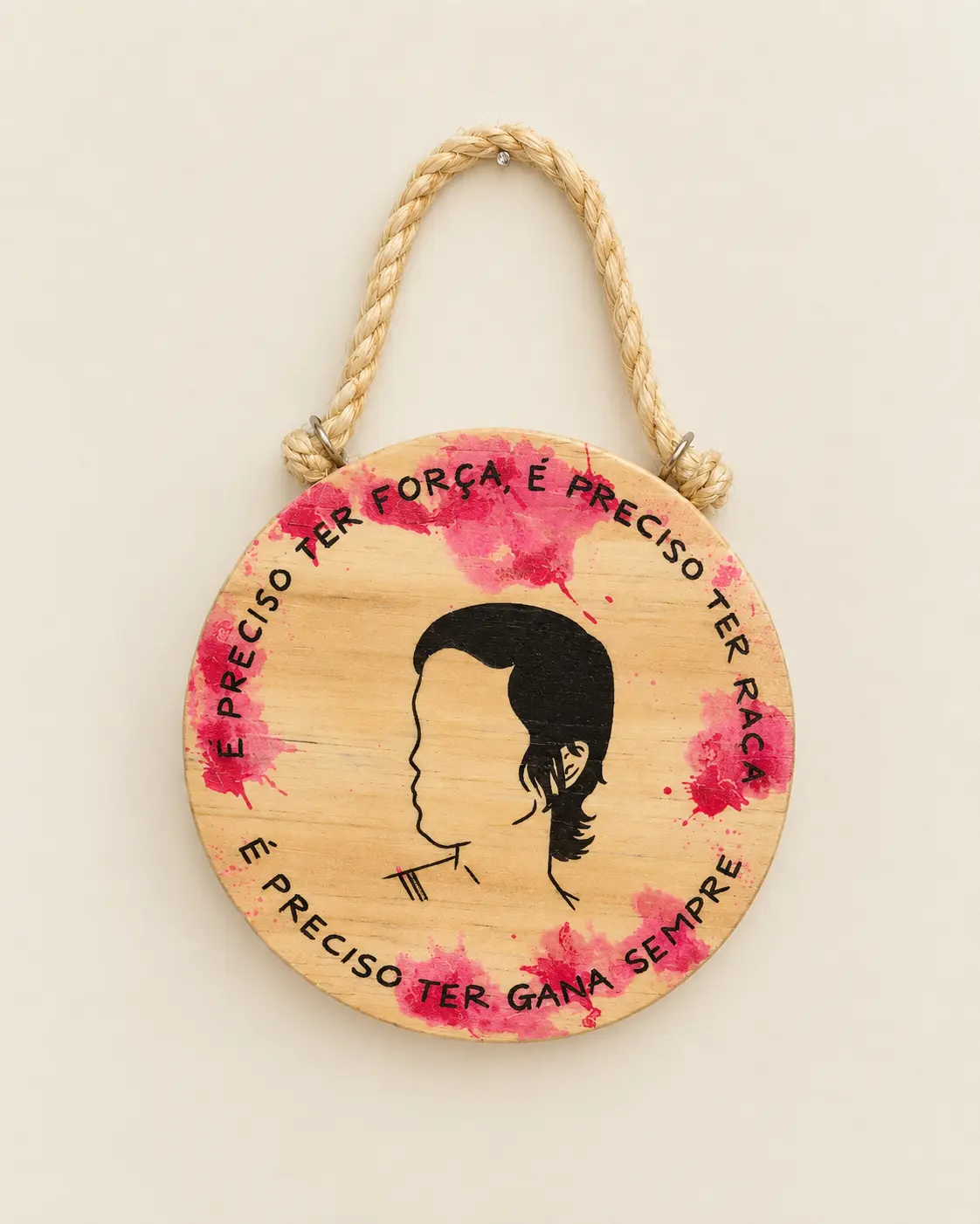 Quadro Elis Regina com frase É preciso ter força, é preciso ter raça, é preciso ter gana sempre