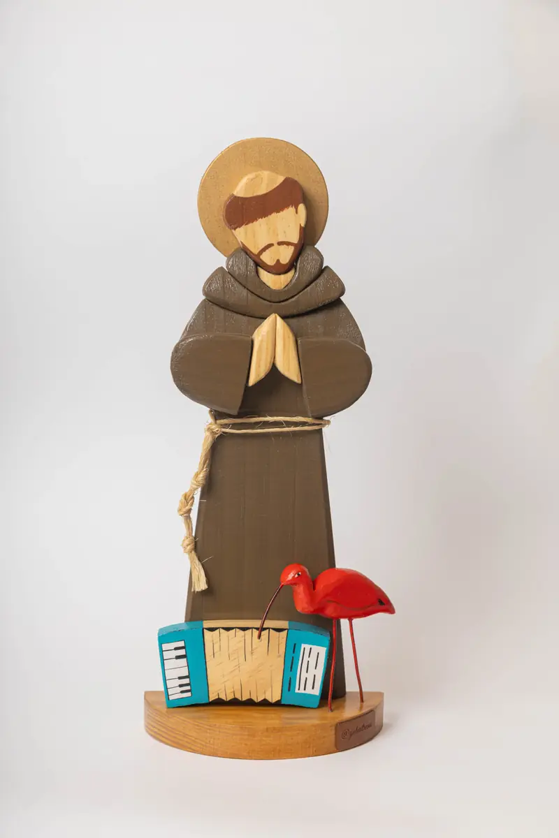 São Francisco com sanfona azul e guará vermelho