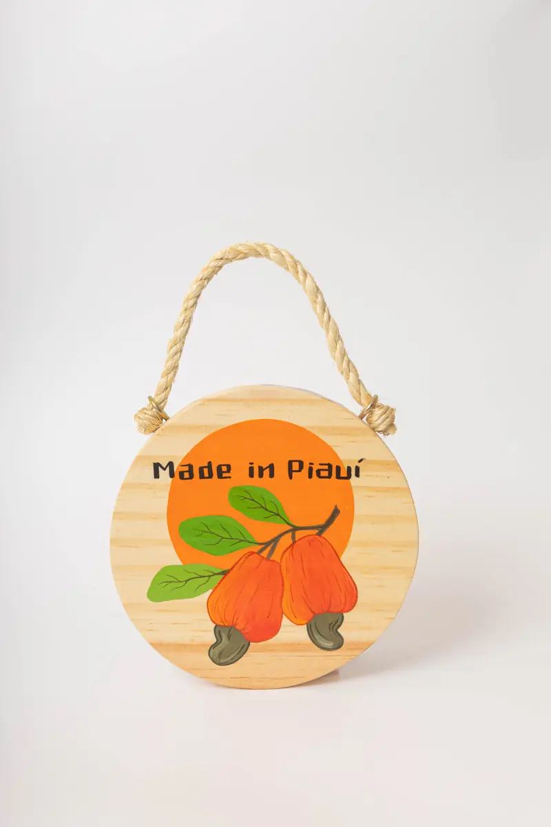 Quadro Made in Piauí com cajus e sol laranja